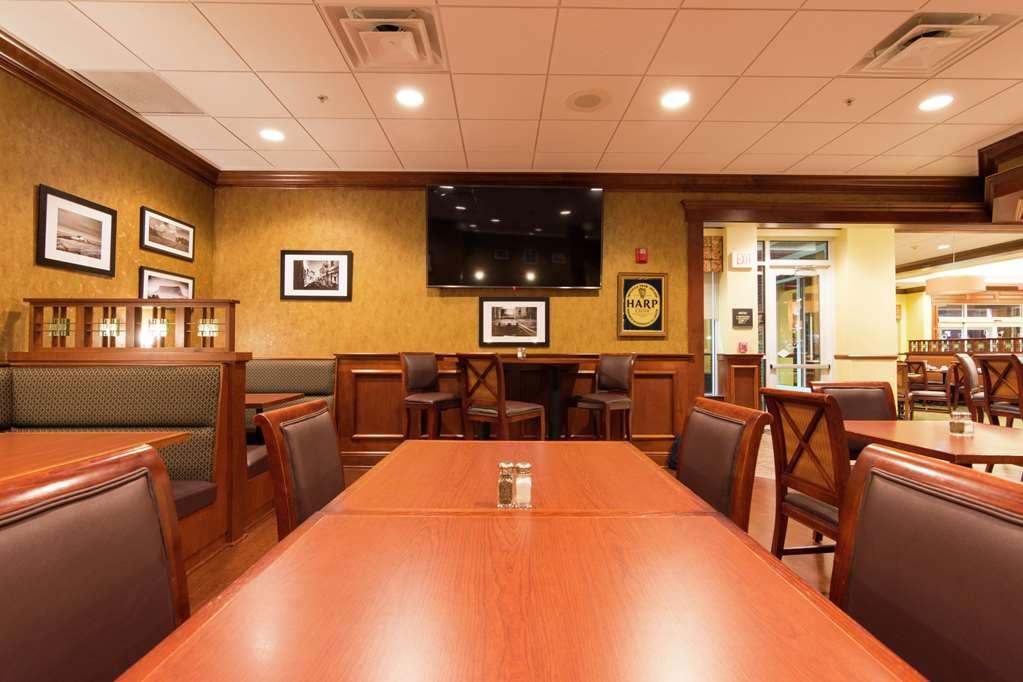 Hilton Garden Inn Bangor Restaurant photo